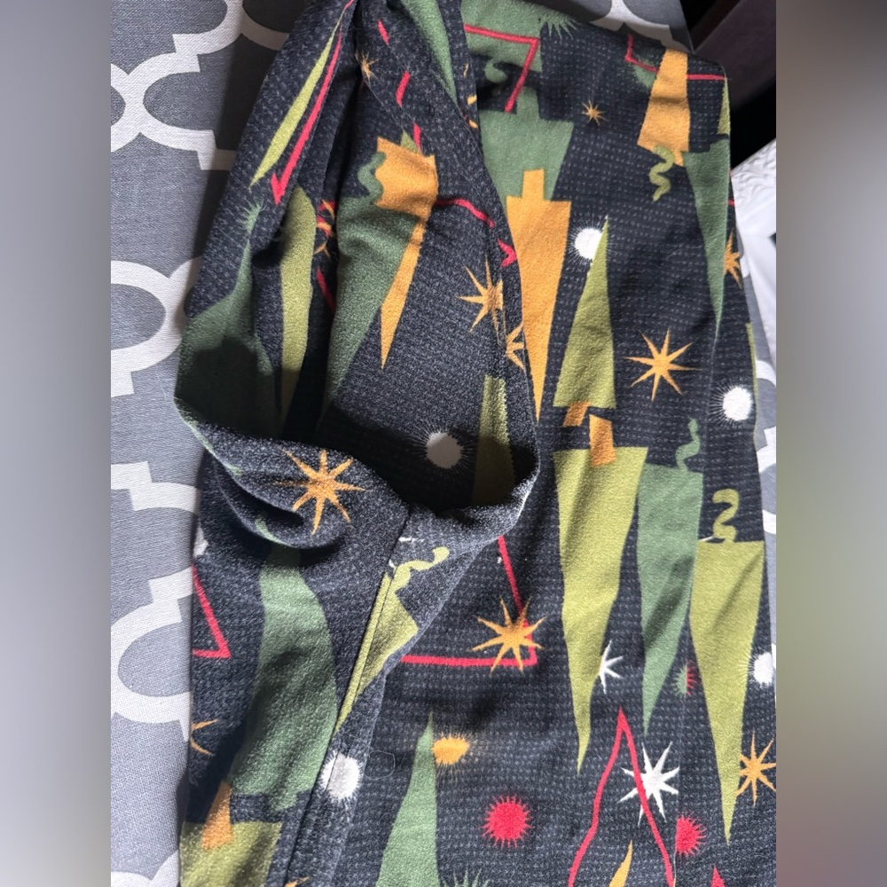 LuLaRoe Black Holiday Tree Print Leggings - Picture 3 of 4
